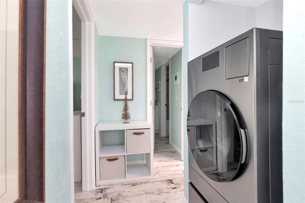 待售: $230,000 (2 贝兹, 2 浴室, 1100 平方英尺)