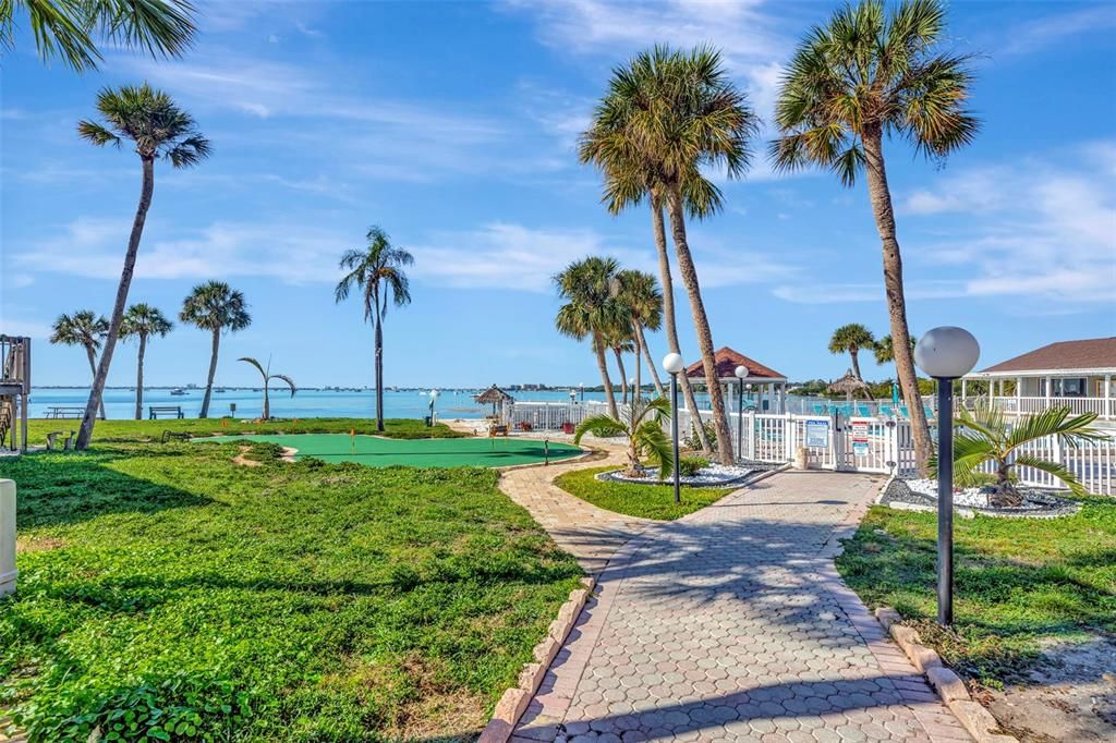 待售: $230,000 (2 贝兹, 2 浴室, 1100 平方英尺)