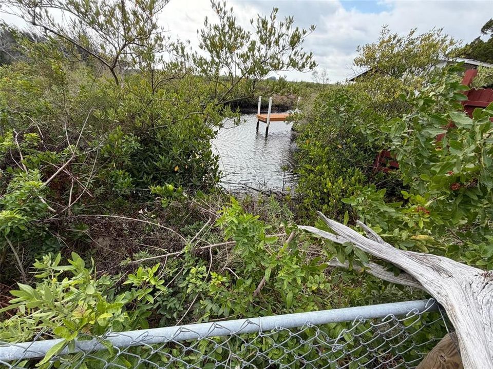 For Sale: $107,000 (1 beds, 1 baths, 272 Square Feet)