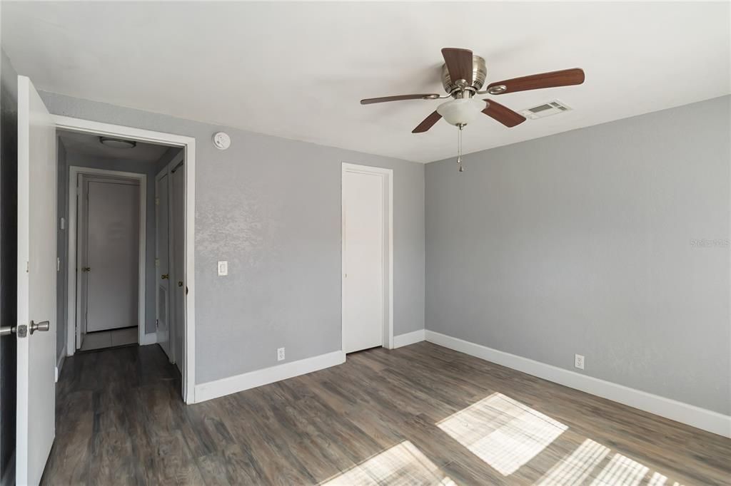 For Rent: $1,600 (1 beds, 1 baths, 720 Square Feet)