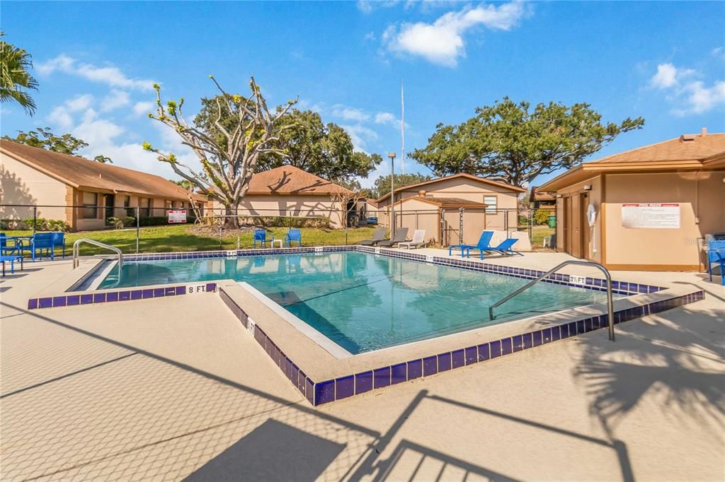 For Rent: $1,600 (1 beds, 1 baths, 720 Square Feet)