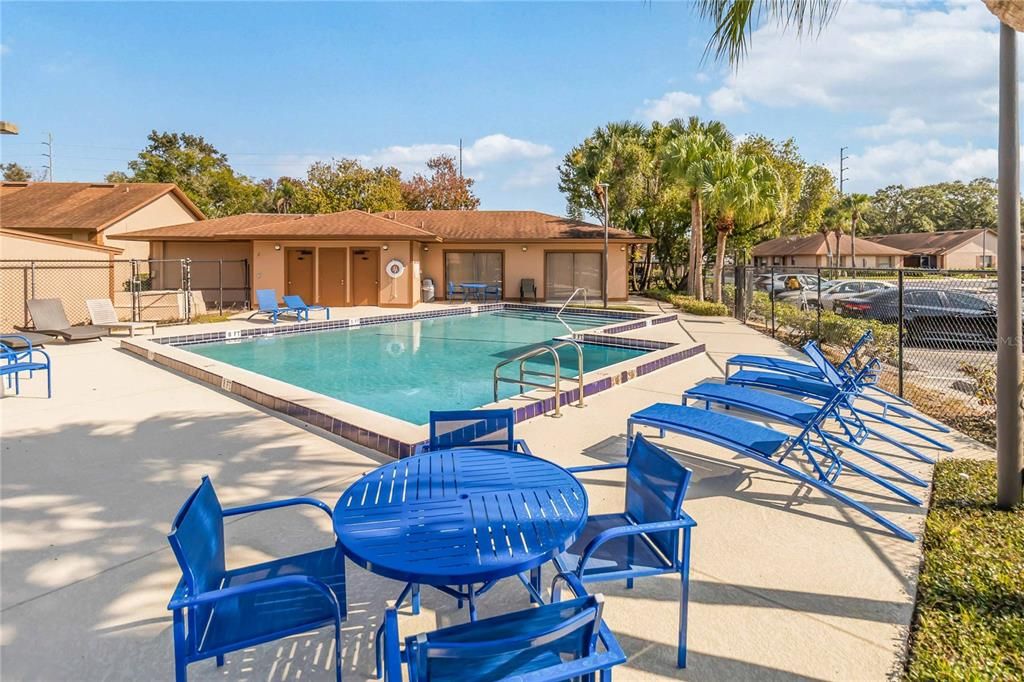 For Rent: $1,600 (1 beds, 1 baths, 720 Square Feet)