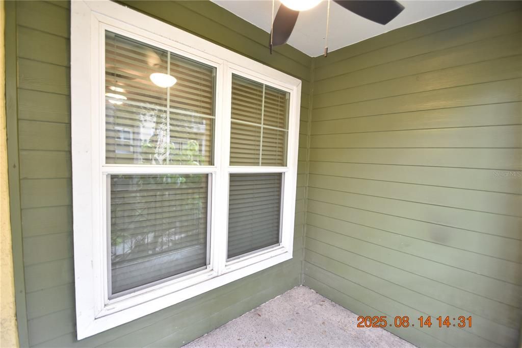 For Rent: $1,595 (1 beds, 1 baths, 867 Square Feet)