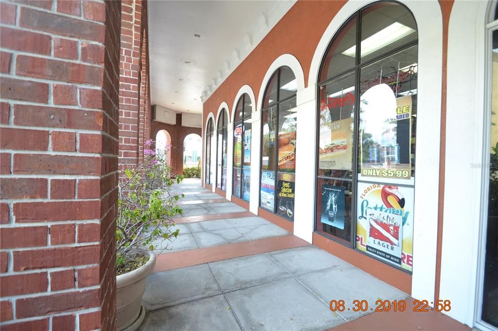 For Rent: $1,595 (1 beds, 1 baths, 867 Square Feet)