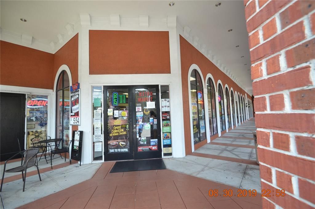 For Rent: $1,595 (1 beds, 1 baths, 867 Square Feet)