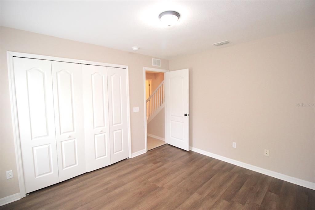 En Renta: $2,350 (4 camas, 3 baños, 2420 Pies cuadrados)