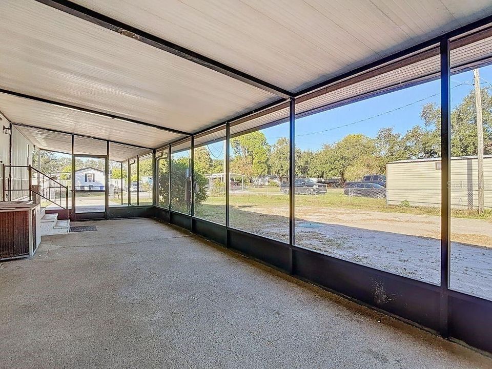 На продажу: $170,000 (2 спален, 2 ванн, 840 Квадратных фут)