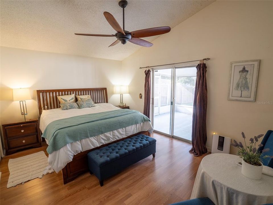 En Venta: $330,000 (3 camas, 2 baños, 1217 Pies cuadrados)