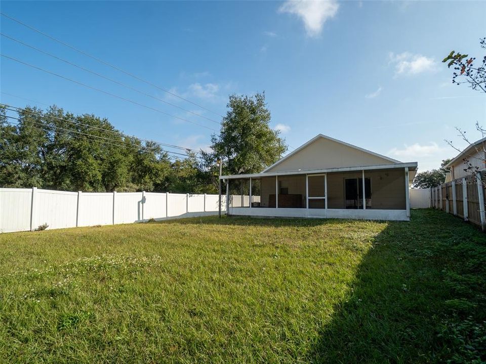 En Venta: $330,000 (3 camas, 2 baños, 1217 Pies cuadrados)