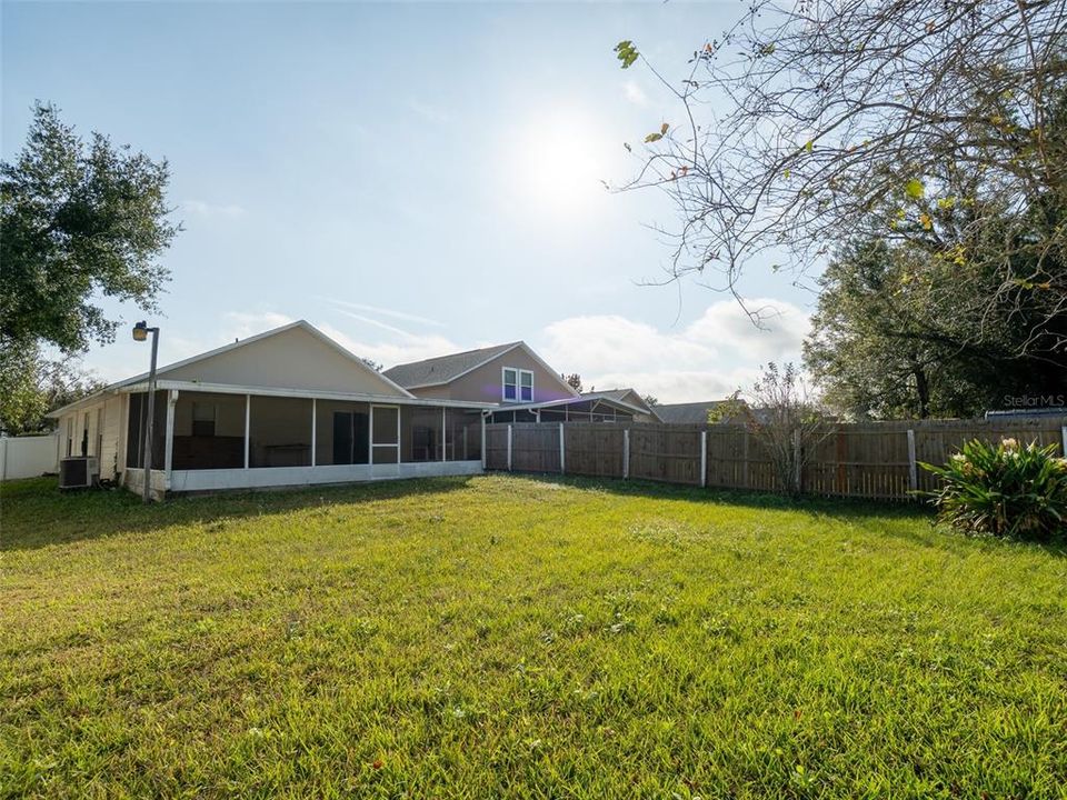 En Venta: $330,000 (3 camas, 2 baños, 1217 Pies cuadrados)