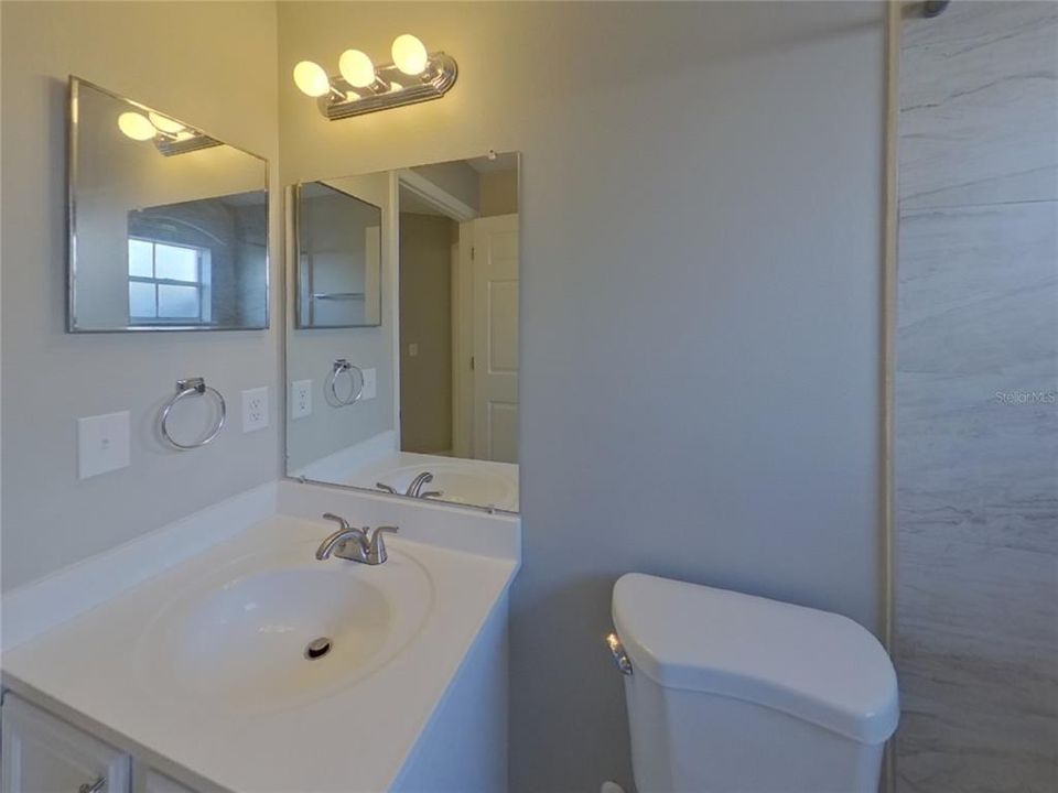 For Rent: $2,029 (3 beds, 2 baths, 1374 Square Feet)