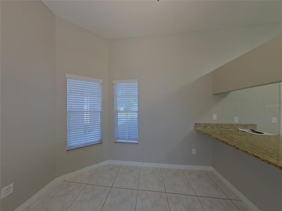 For Rent: $2,029 (3 beds, 2 baths, 1374 Square Feet)