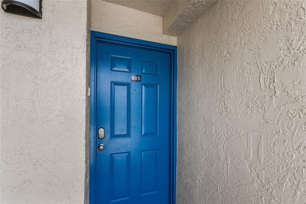 For Sale: $1,225,000 (3 beds, 2 baths, 1280 Square Feet)