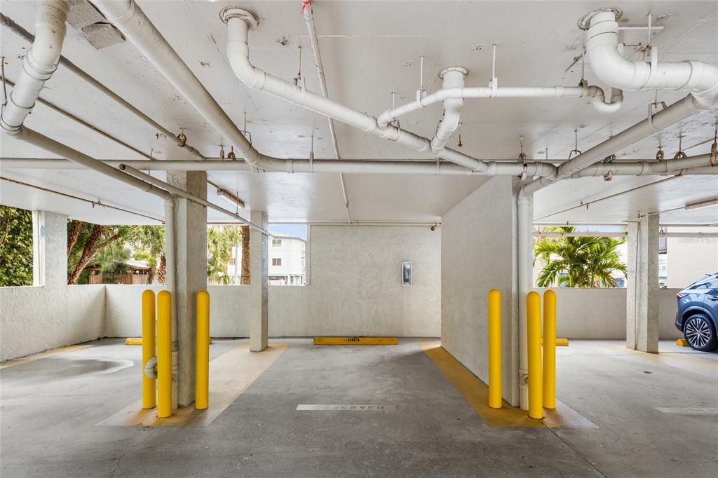 For Sale: $1,225,000 (3 beds, 2 baths, 1280 Square Feet)