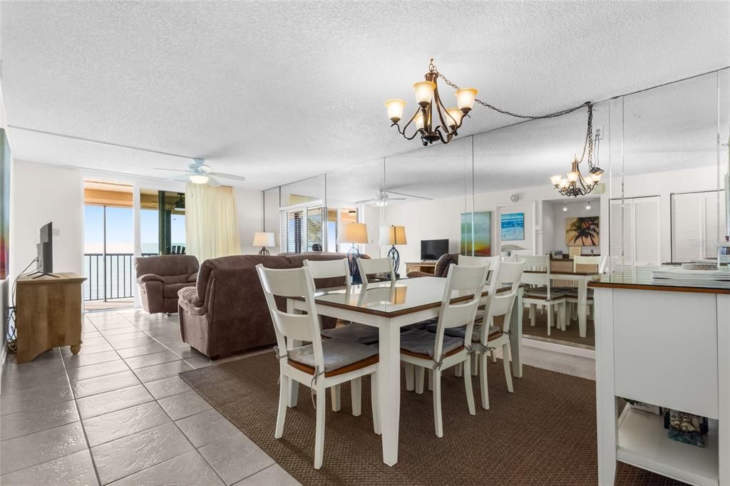 For Sale: $1,225,000 (3 beds, 2 baths, 1280 Square Feet)