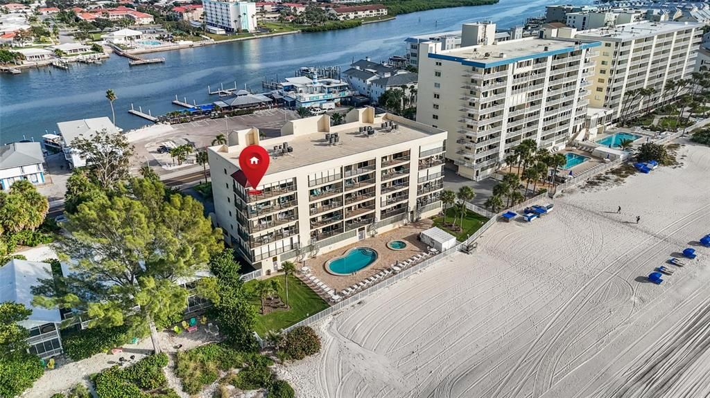 For Sale: $1,225,000 (3 beds, 2 baths, 1280 Square Feet)