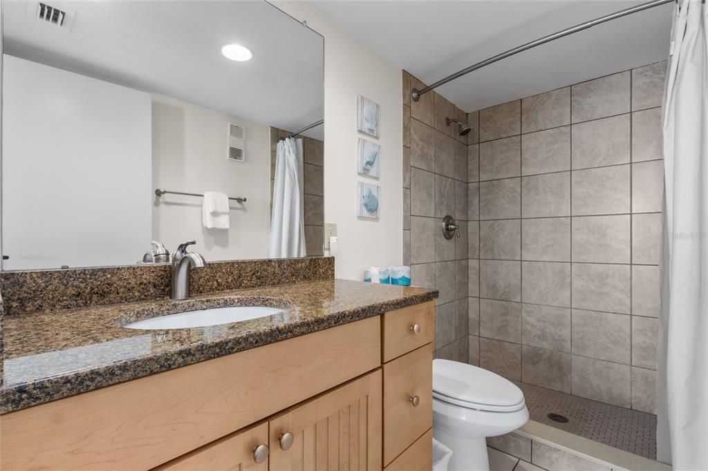 For Sale: $1,225,000 (3 beds, 2 baths, 1280 Square Feet)