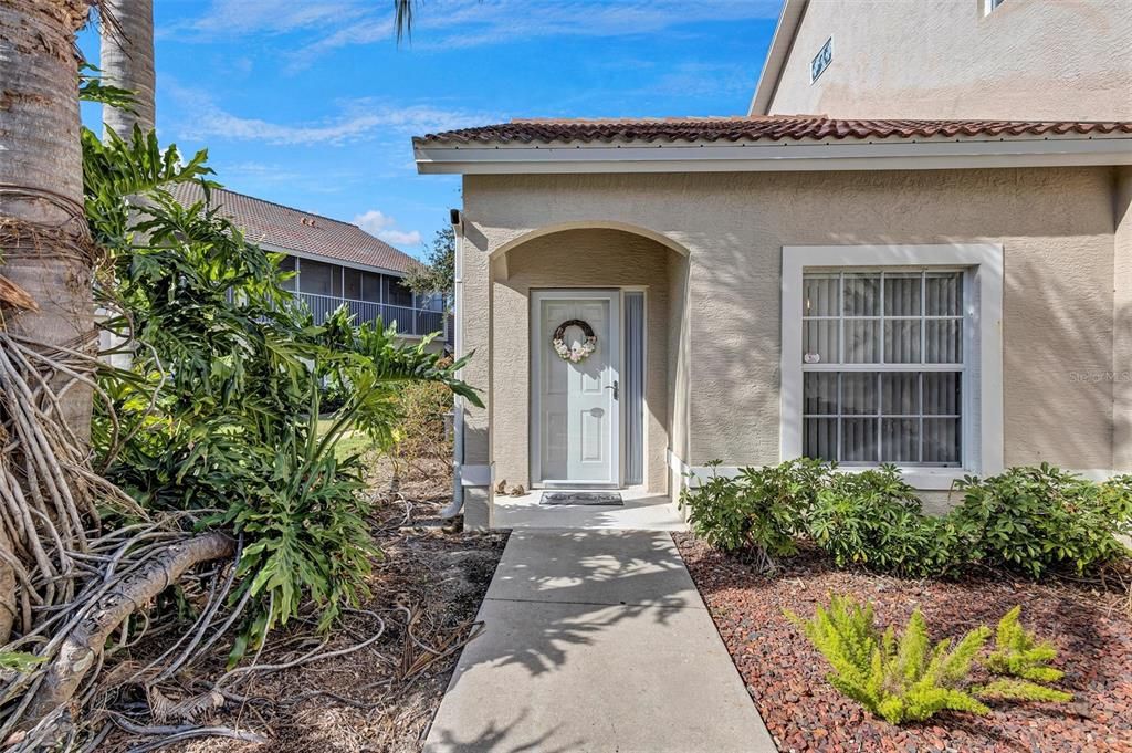 待售: $239,000 (2 贝兹, 2 浴室, 1352 平方英尺)