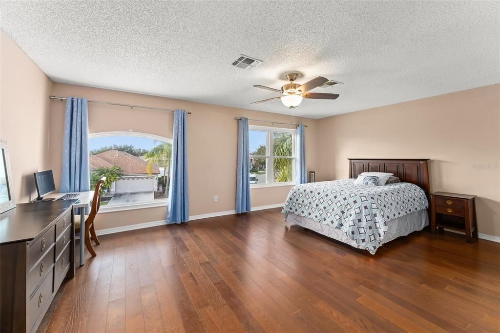 待售: $585,000 (4 贝兹, 4 浴室, 2622 平方英尺)