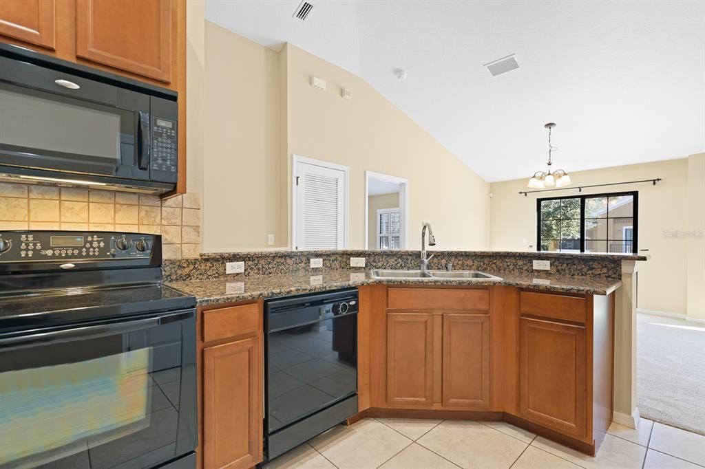 For Rent: $2,000 (2 beds, 2 baths, 1253 Square Feet)