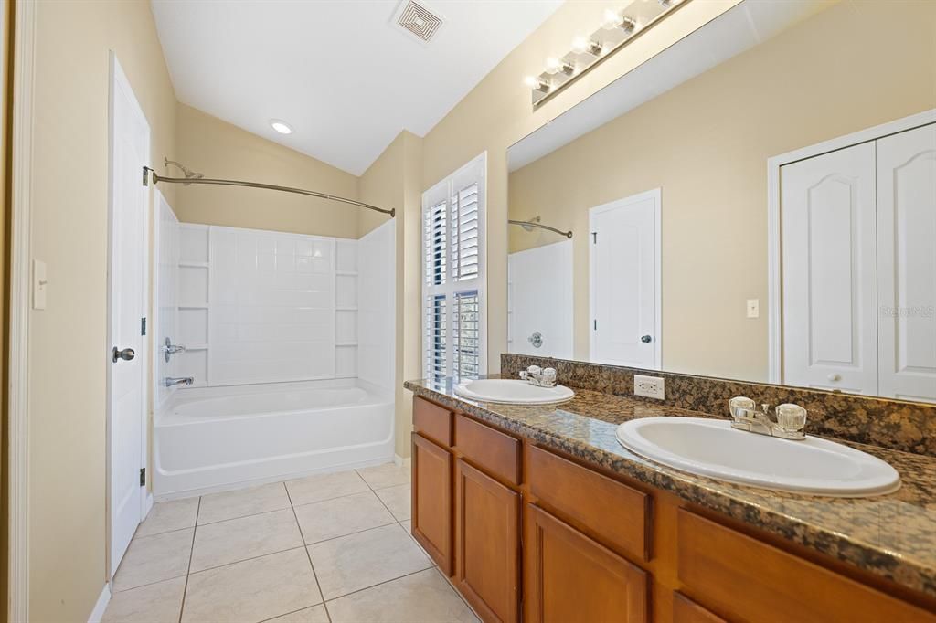 For Rent: $2,000 (2 beds, 2 baths, 1253 Square Feet)