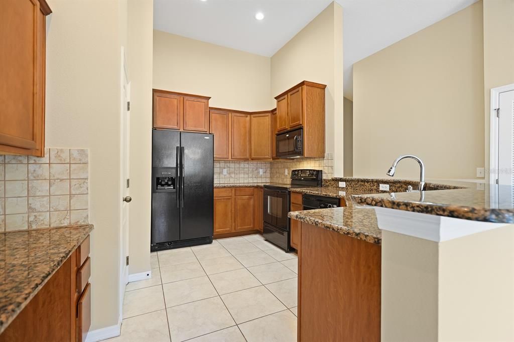 For Rent: $2,000 (2 beds, 2 baths, 1253 Square Feet)
