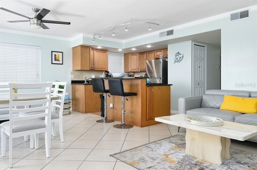 For Sale: $3,200,000 (8 beds, 7 baths, 4312 Square Feet)