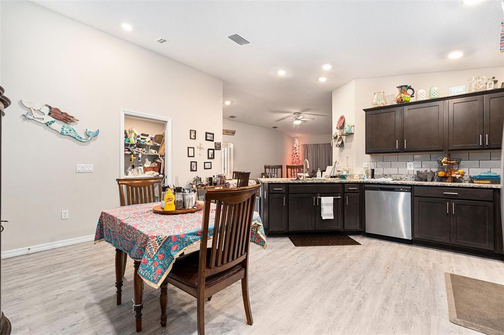 For Sale: $279,000 (3 beds, 2 baths, 1744 Square Feet)