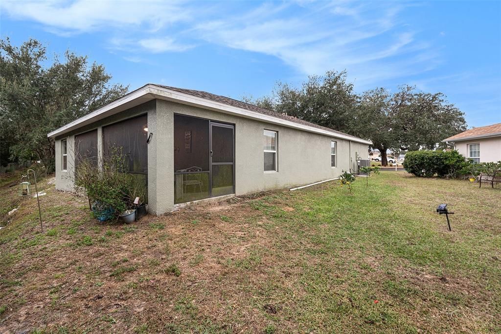 For Sale: $279,000 (3 beds, 2 baths, 1744 Square Feet)
