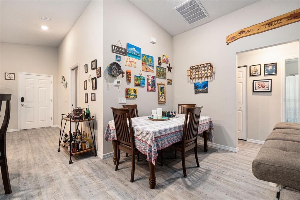 For Sale: $279,000 (3 beds, 2 baths, 1744 Square Feet)