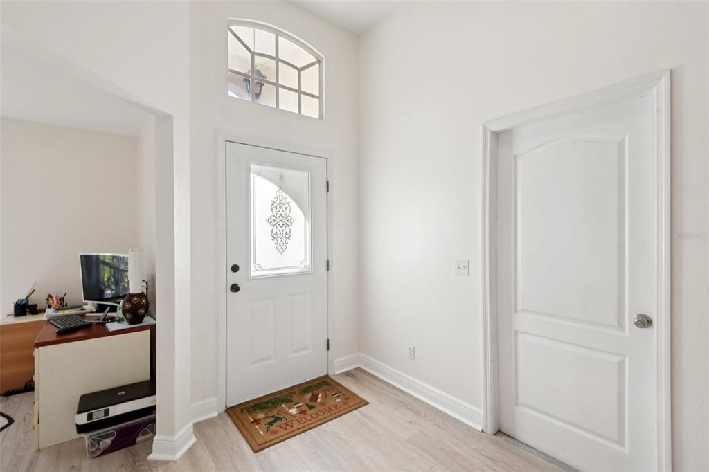 待售: $450,000 (4 贝兹, 2 浴室, 1806 平方英尺)