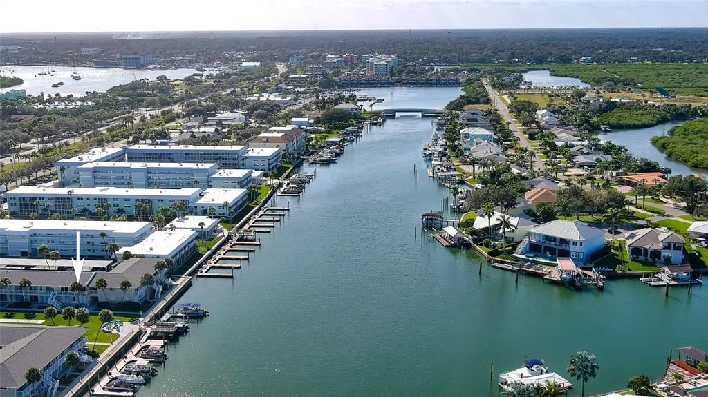 待售: $320,000 (1 贝兹, 1 浴室, 650 平方英尺)