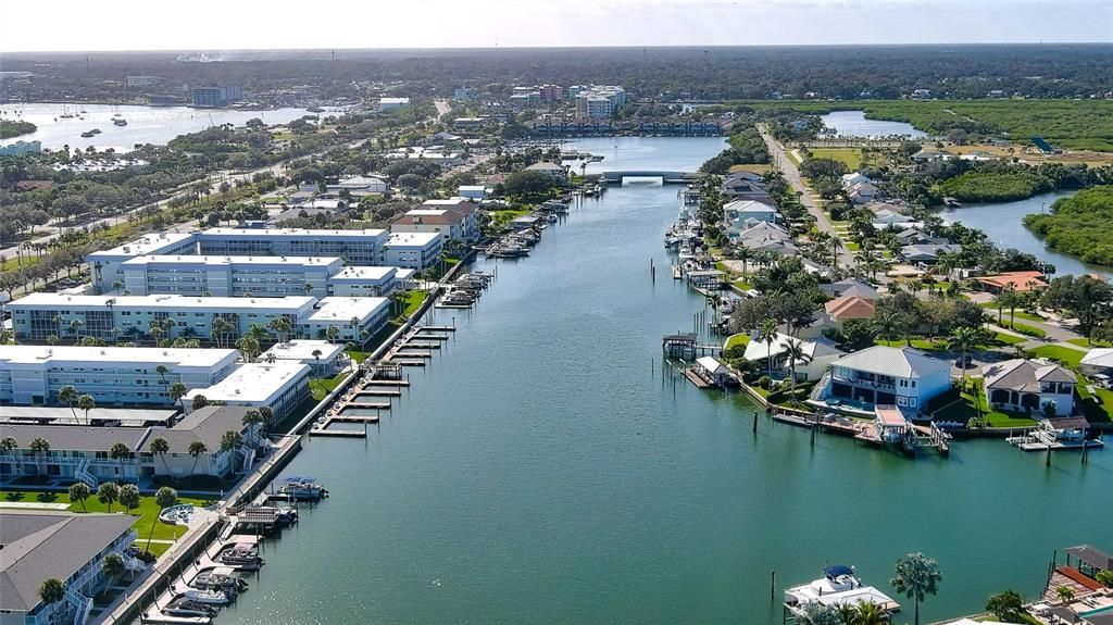 待售: $320,000 (1 贝兹, 1 浴室, 650 平方英尺)