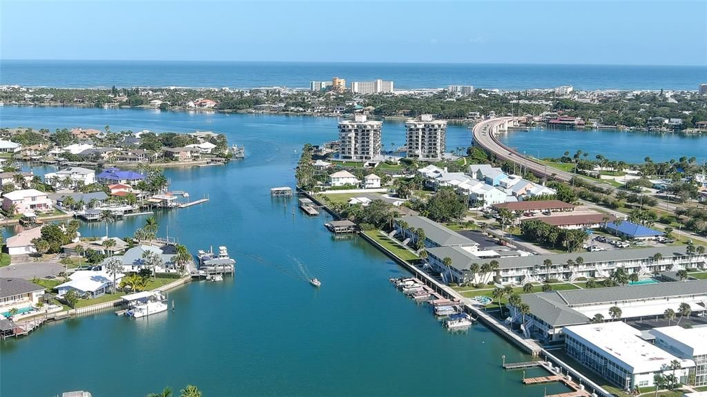 待售: $320,000 (1 贝兹, 1 浴室, 650 平方英尺)