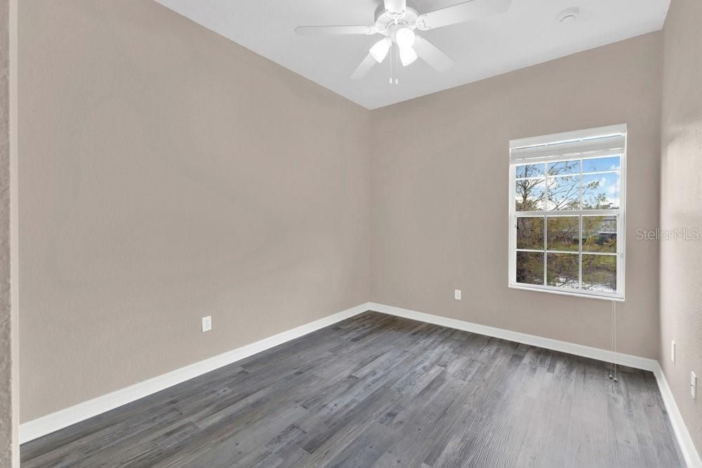 For Sale: $279,900 (4 beds, 2 baths, 1400 Square Feet)