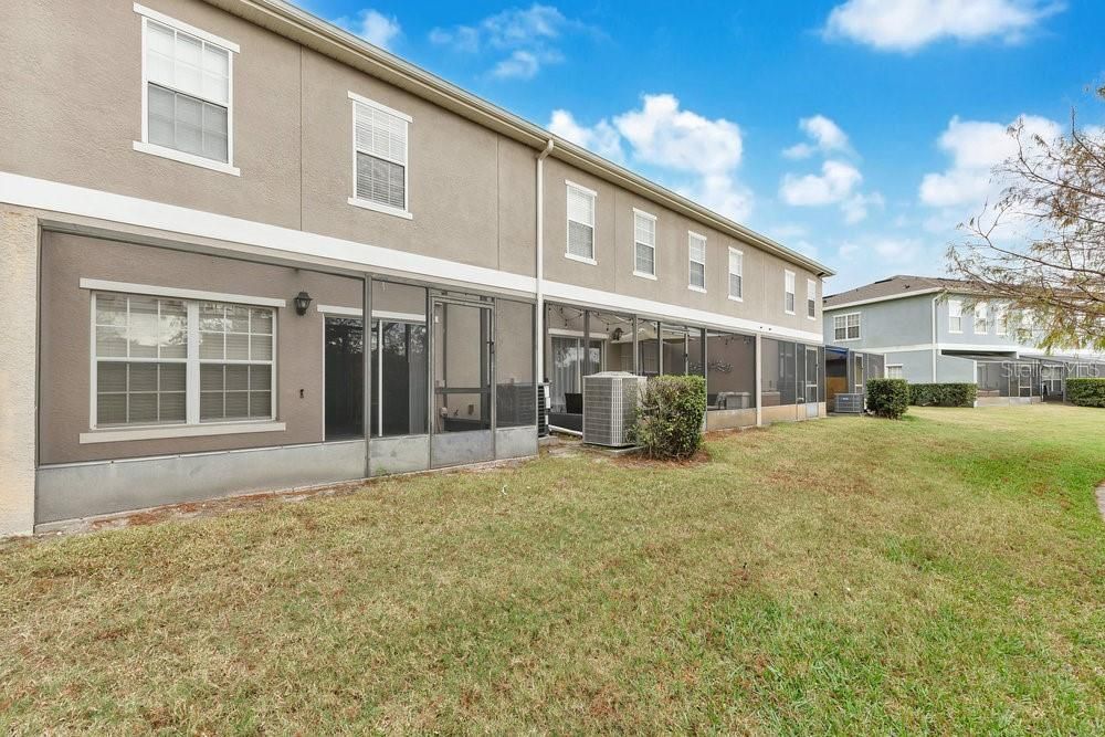 For Sale: $279,900 (4 beds, 2 baths, 1400 Square Feet)