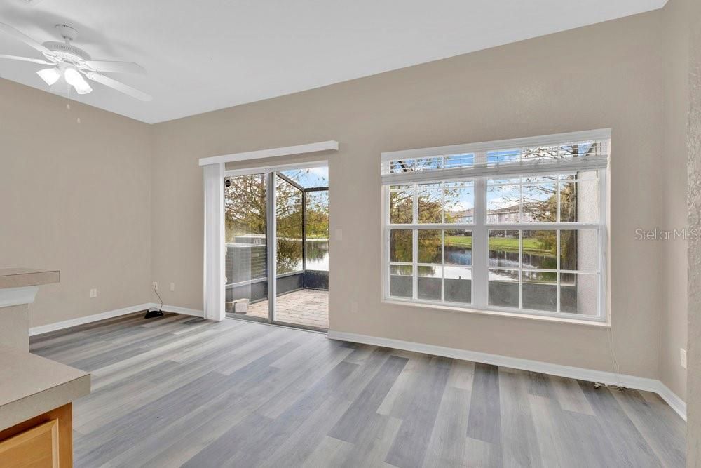 For Sale: $279,900 (4 beds, 2 baths, 1400 Square Feet)