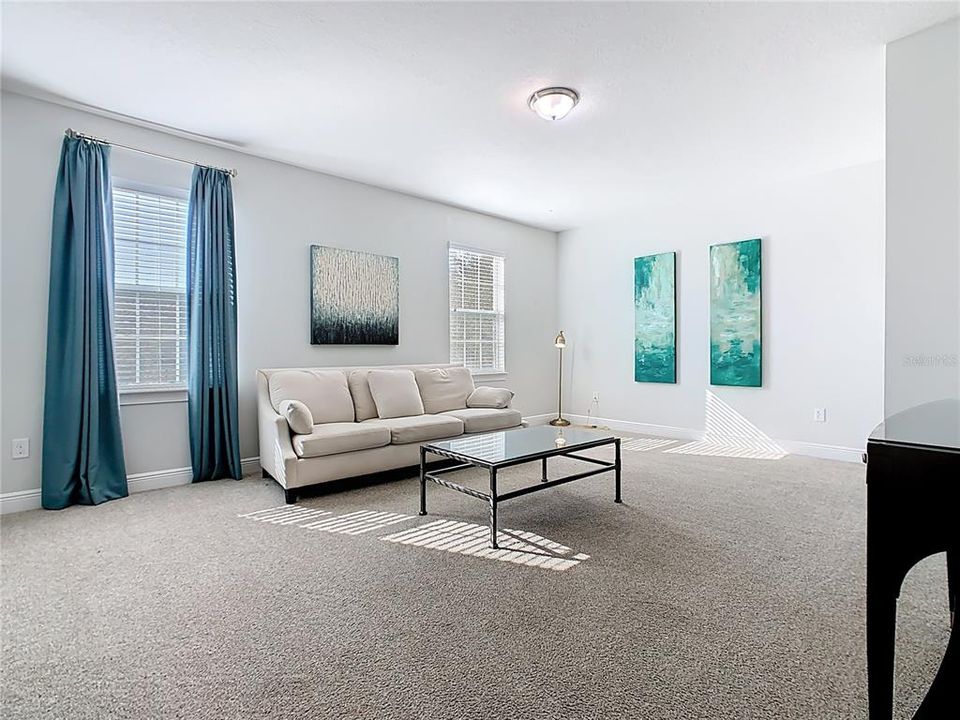 待售: $849,000 (8 贝兹, 5 浴室, 3609 平方英尺)