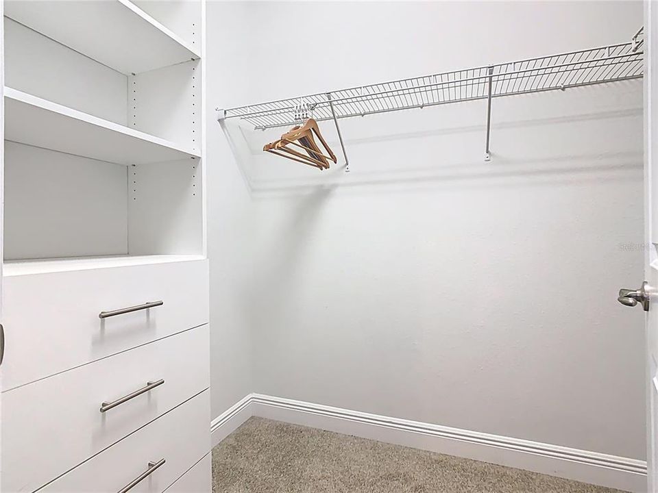 待售: $849,000 (8 贝兹, 5 浴室, 3609 平方英尺)