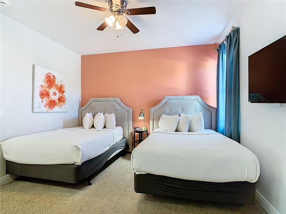 待售: $849,000 (8 贝兹, 5 浴室, 3609 平方英尺)