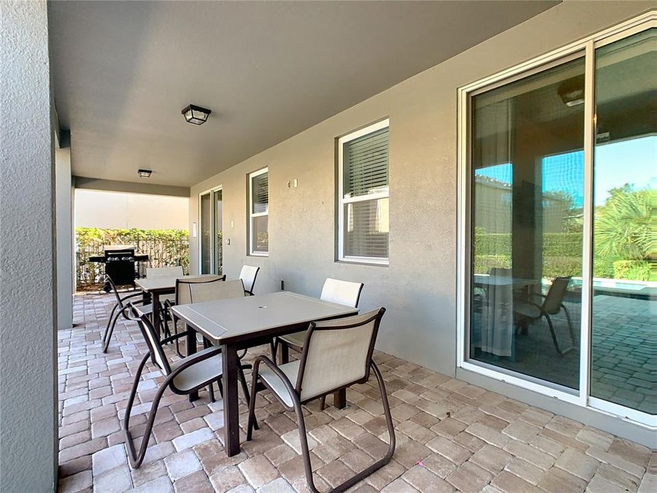 待售: $849,000 (8 贝兹, 5 浴室, 3609 平方英尺)