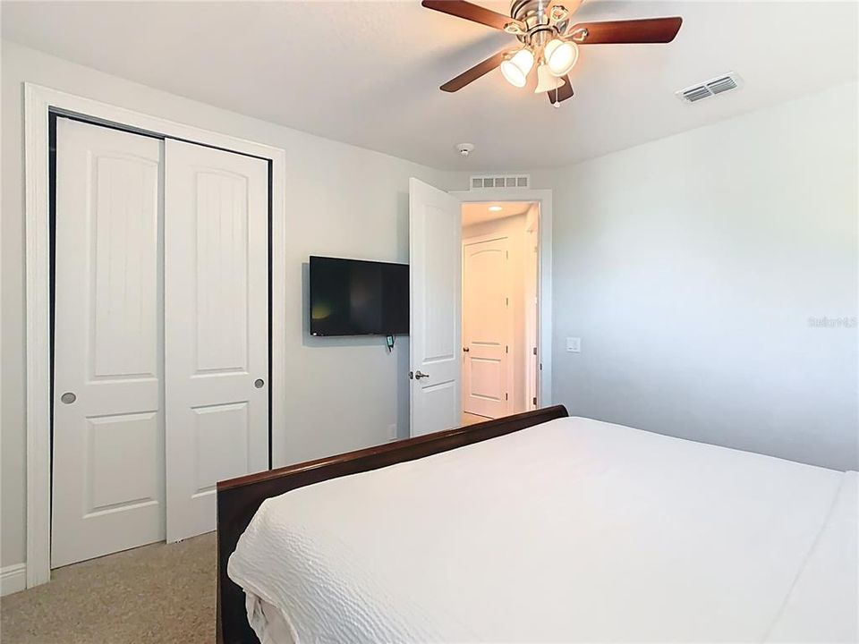 待售: $849,000 (8 贝兹, 5 浴室, 3609 平方英尺)