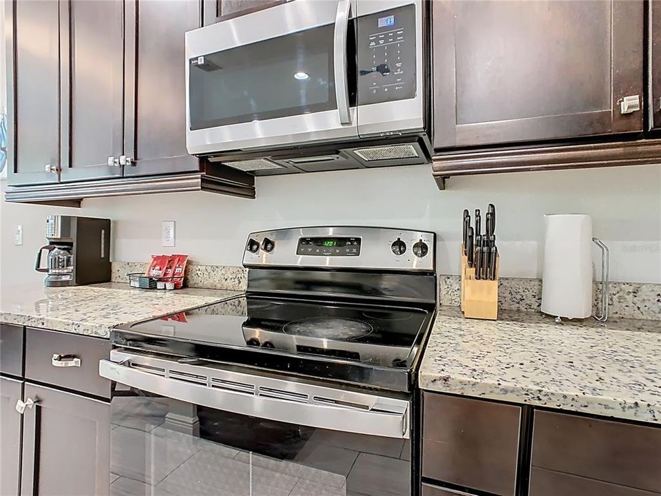 待售: $849,000 (8 贝兹, 5 浴室, 3609 平方英尺)