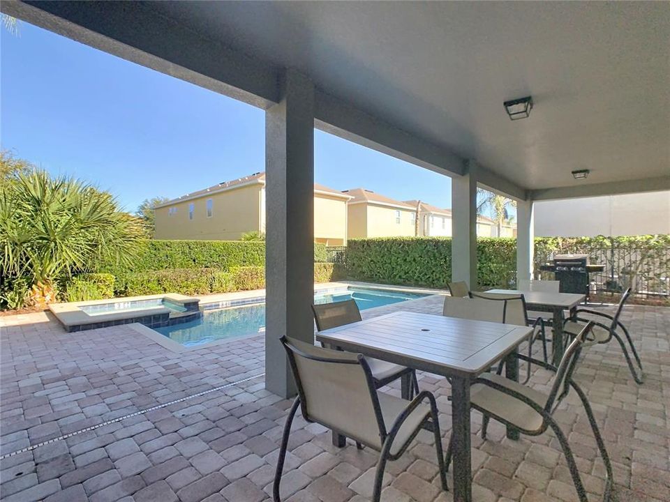 待售: $849,000 (8 贝兹, 5 浴室, 3609 平方英尺)