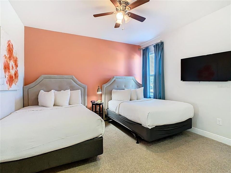 待售: $849,000 (8 贝兹, 5 浴室, 3609 平方英尺)