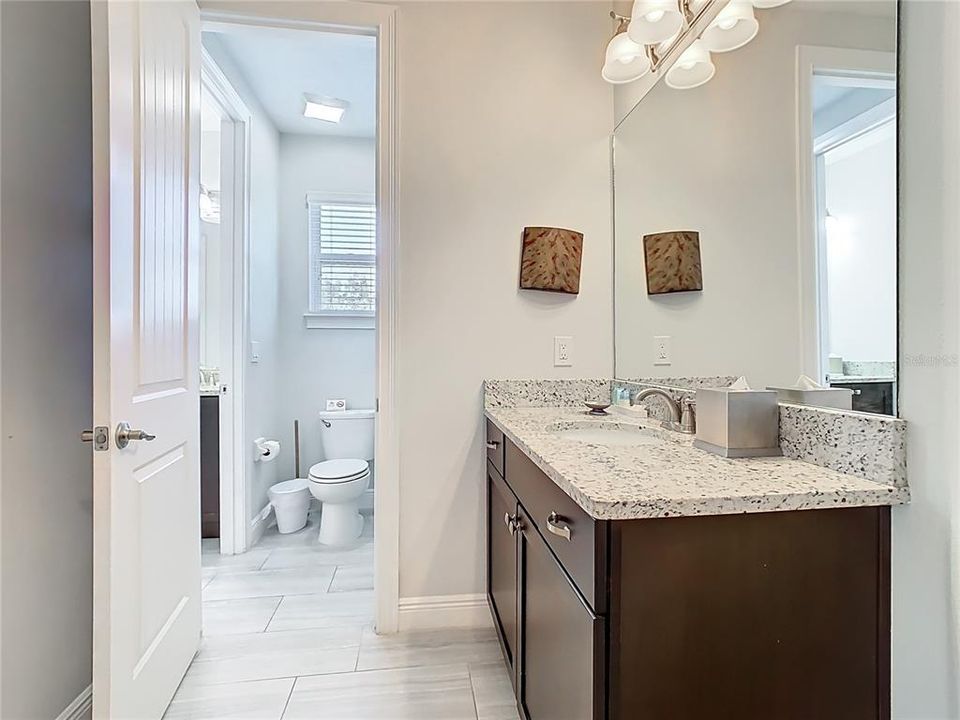 待售: $849,000 (8 贝兹, 5 浴室, 3609 平方英尺)