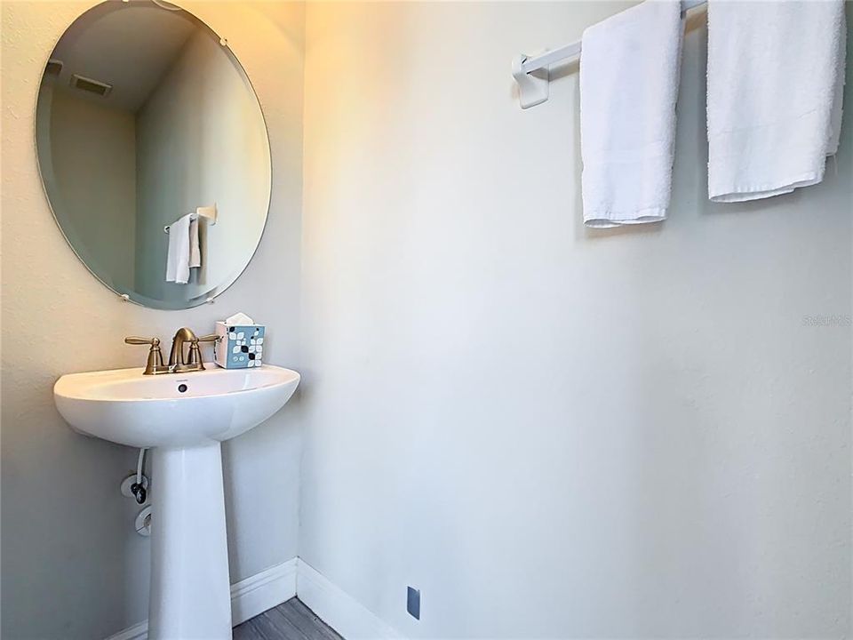 待售: $849,000 (8 贝兹, 5 浴室, 3609 平方英尺)