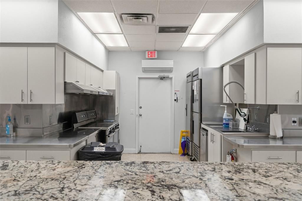 For Sale: $394,900 (2 beds, 2 baths, 1776 Square Feet)