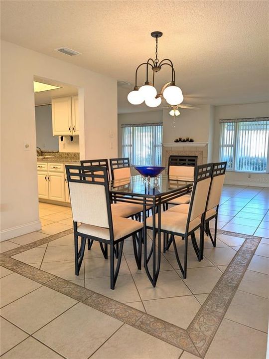 For Sale: $394,900 (2 beds, 2 baths, 1776 Square Feet)