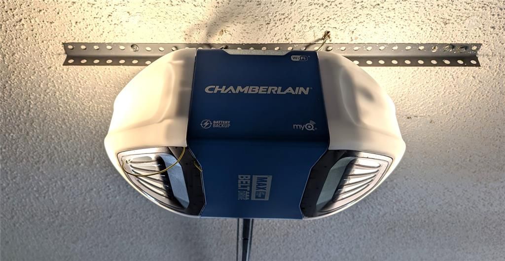 For Sale: $394,900 (2 beds, 2 baths, 1776 Square Feet)